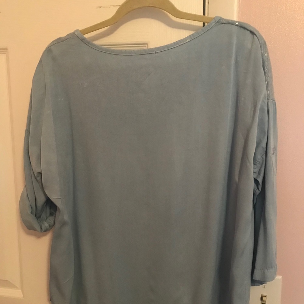Light Blue Top - Picture 3 of 3